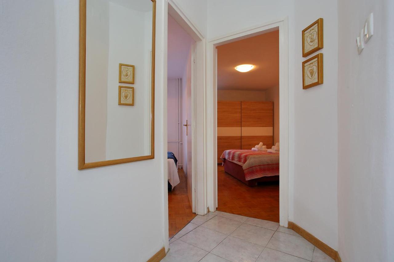 Apartment Maja Zára Kültér fotó